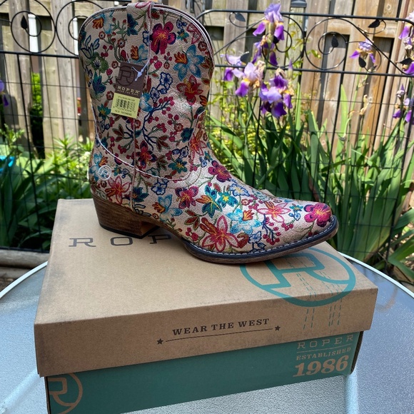 Rose Color Ropers Roper | Shoes | Roper Ingrid Multicoloured Floral Boots | Poshmark